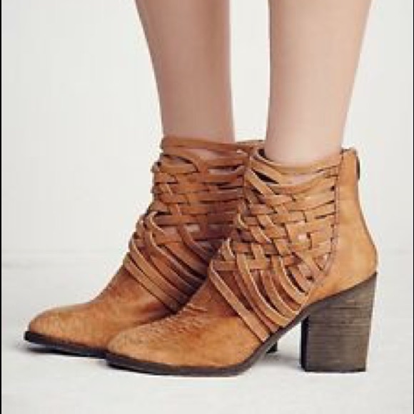 New Free People Carter’s Tan Bootie - Picture 1 of 4